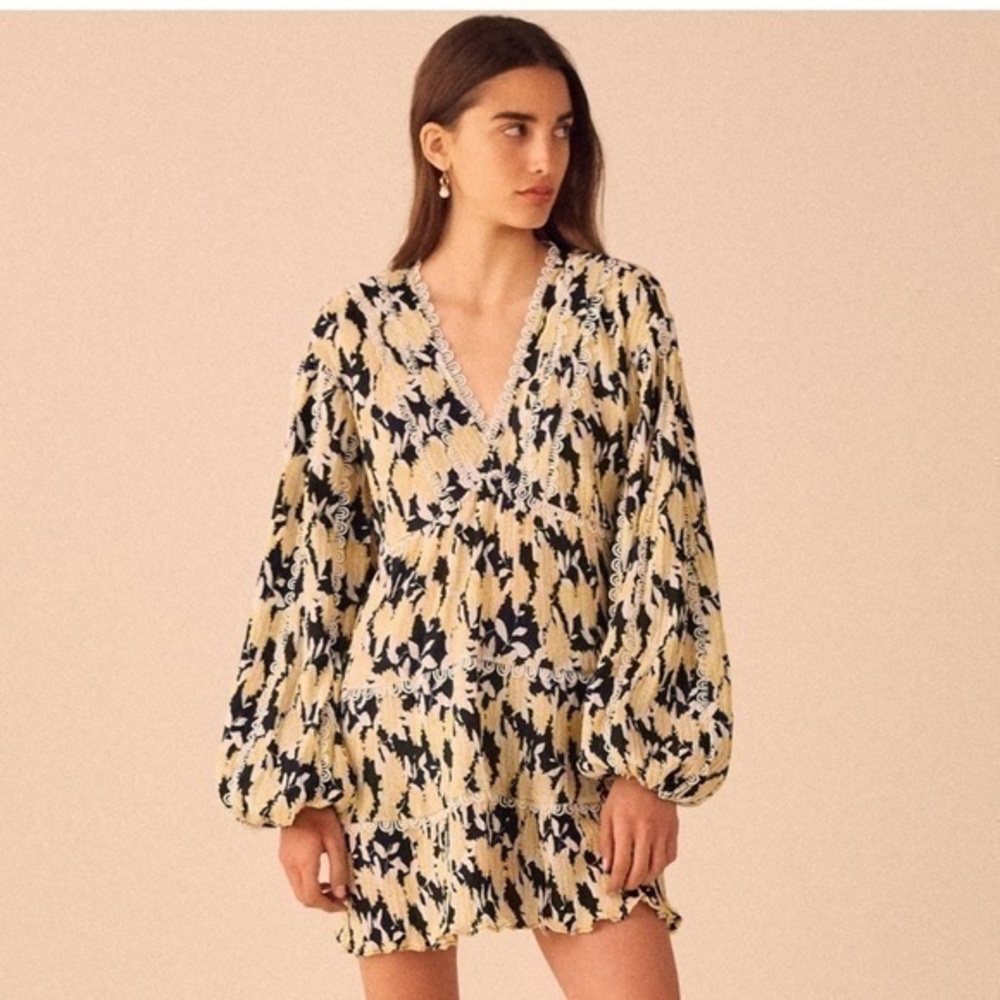 C/MEO Collective Enlight Long Balloon Sleeve Tiered Mini Dress Yellow‎ Medium